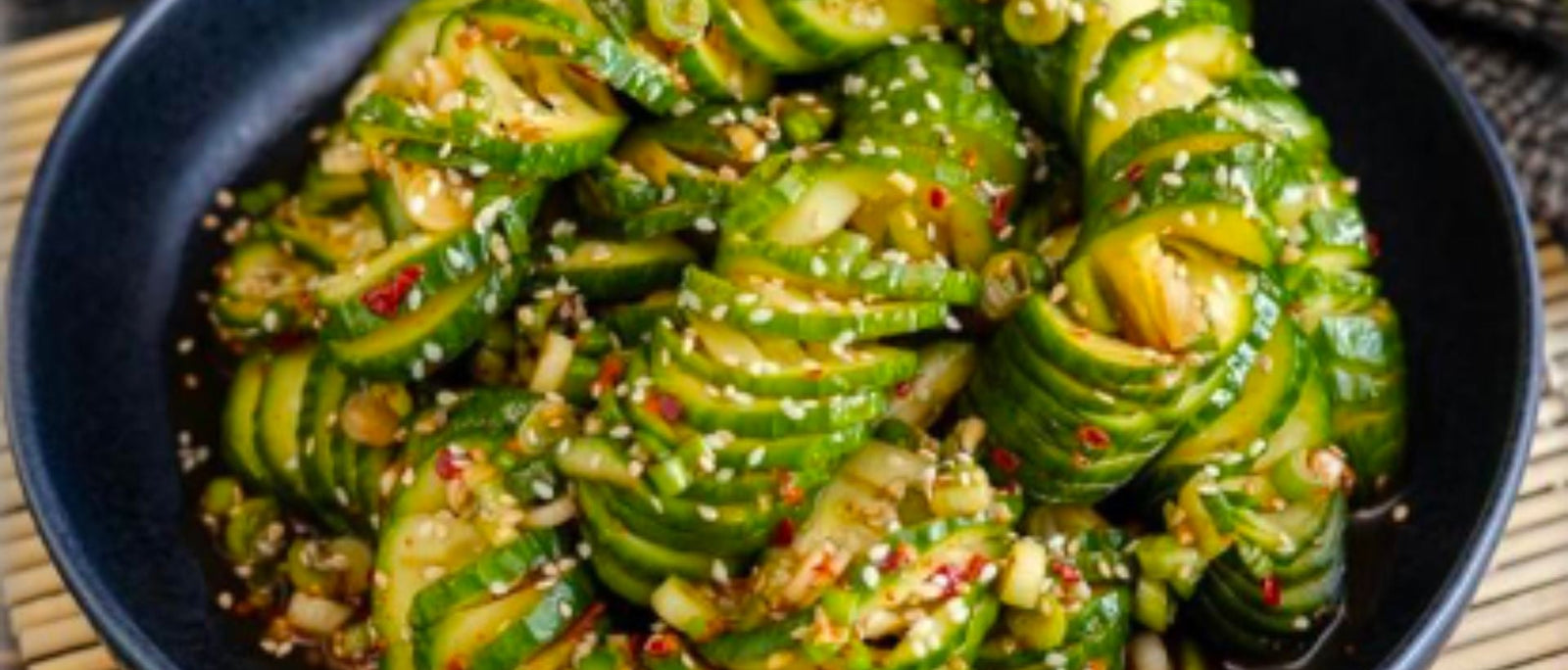 Spiralen mit Biss – Asiatischer Gurkensalat