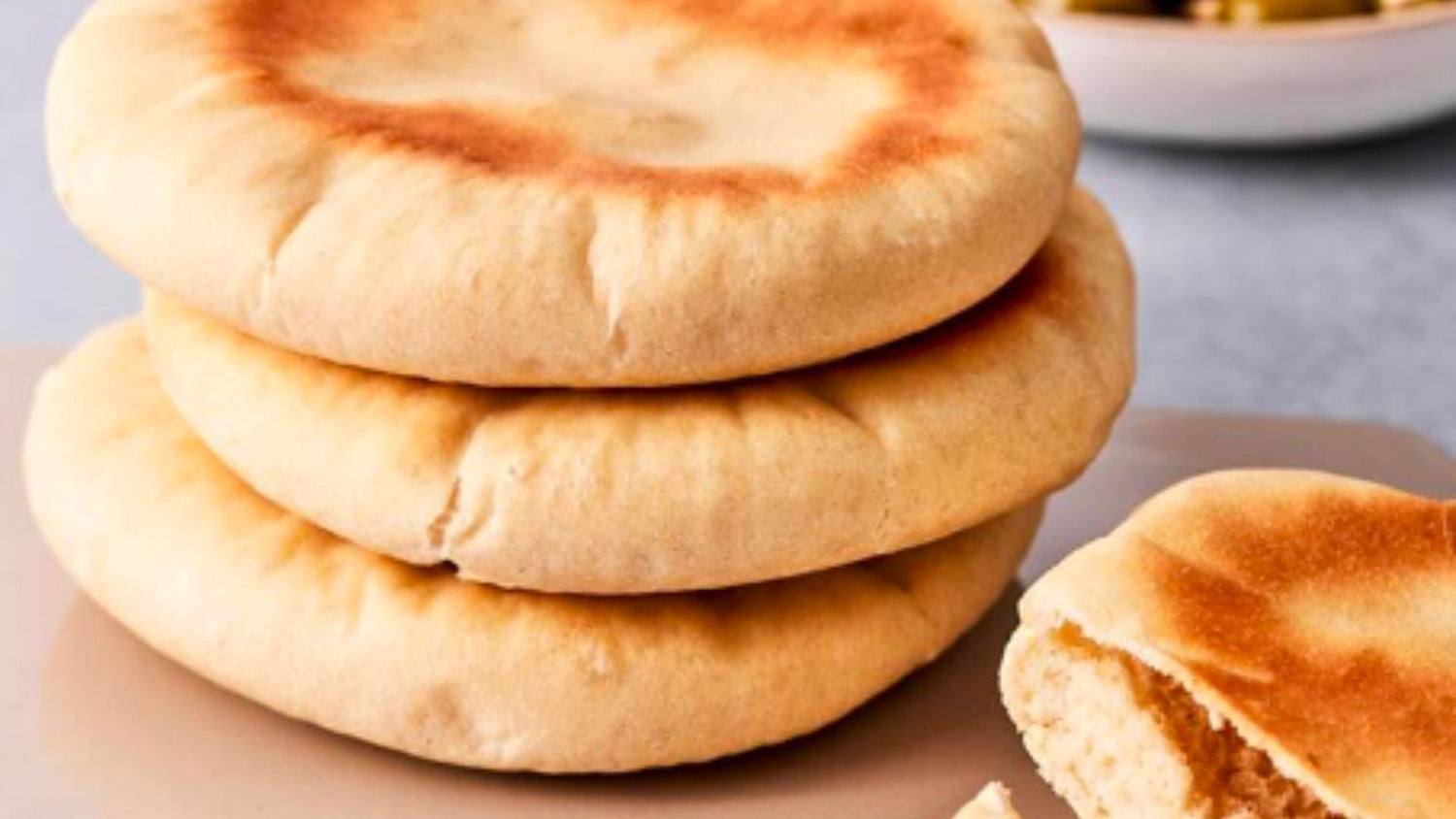 Frisches Fladenbrot vom Grill